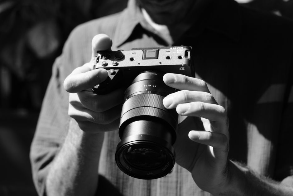Az új Sony RX10 V és az FX5 cinema kamera – Technológiai előrelépések a filmes világban