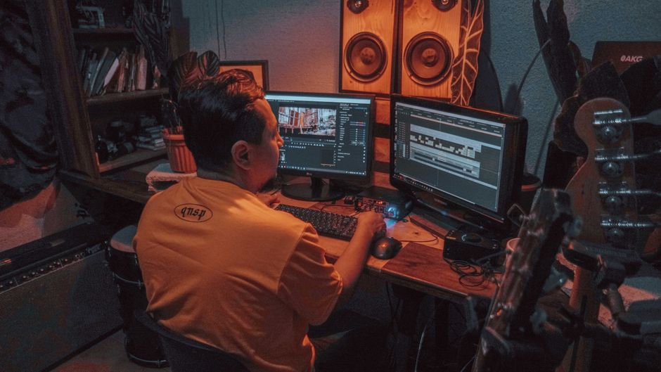 Új AI Eszközök az Adobe Premiere-ben: Generative Media Tool és Paper Edit