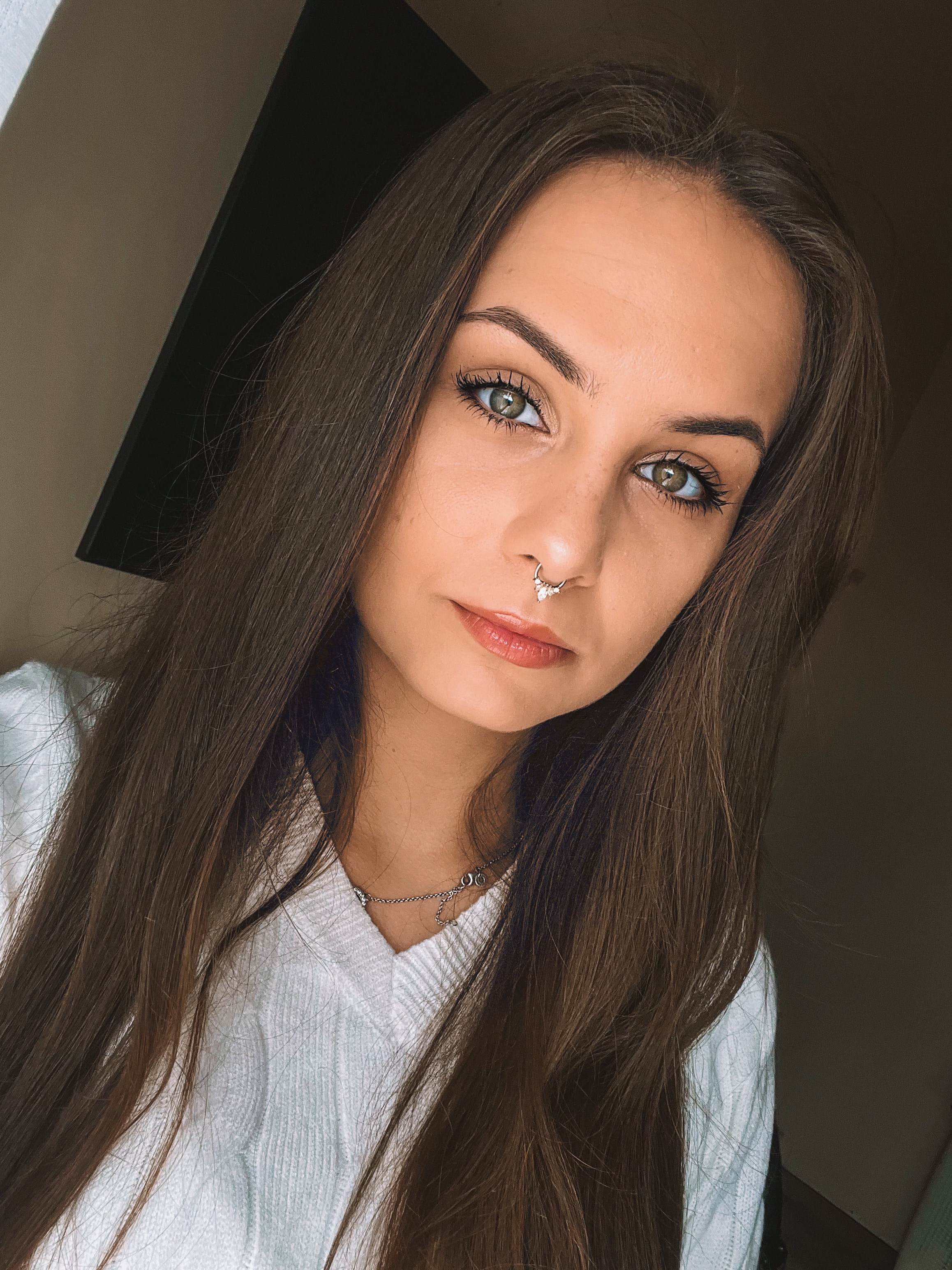 Nika Content Creator